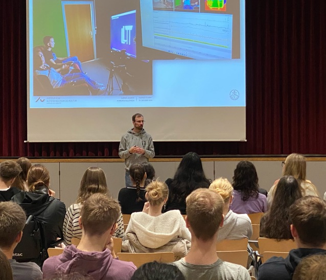 465141675 18441377662067169 7970881783670182700 N