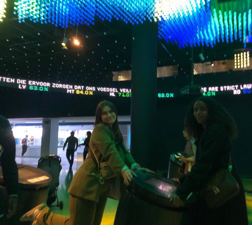 310991923 5617572094932063 5556611021444508321 N