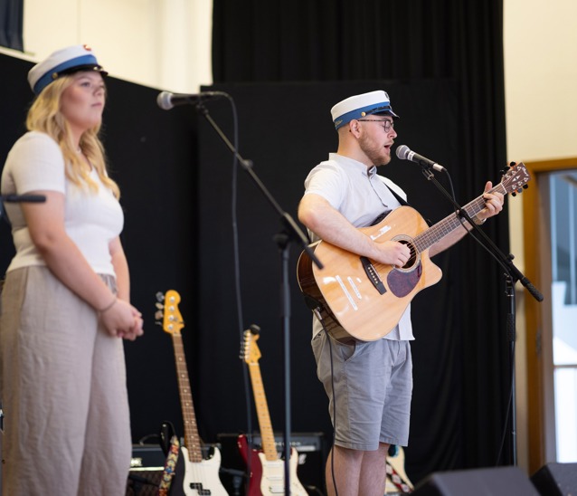 356409407 6466690386686892 3117012858486881734 N