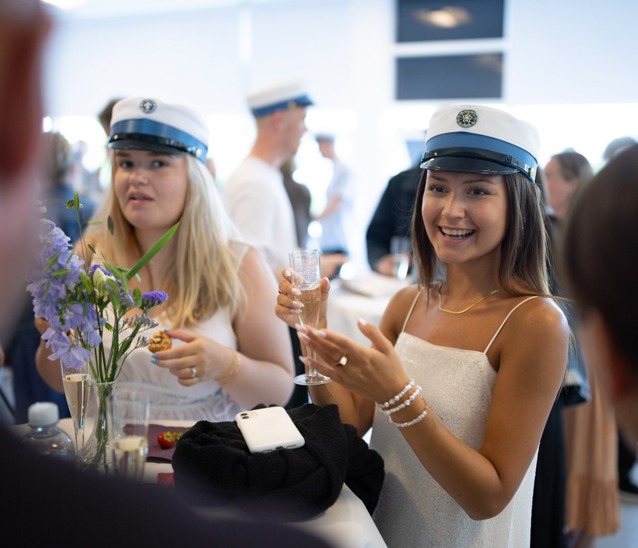 356821019 6466697233352874 8443710543785786180 N