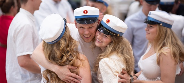 356808755 6466686350020629 6917007315535394802 N